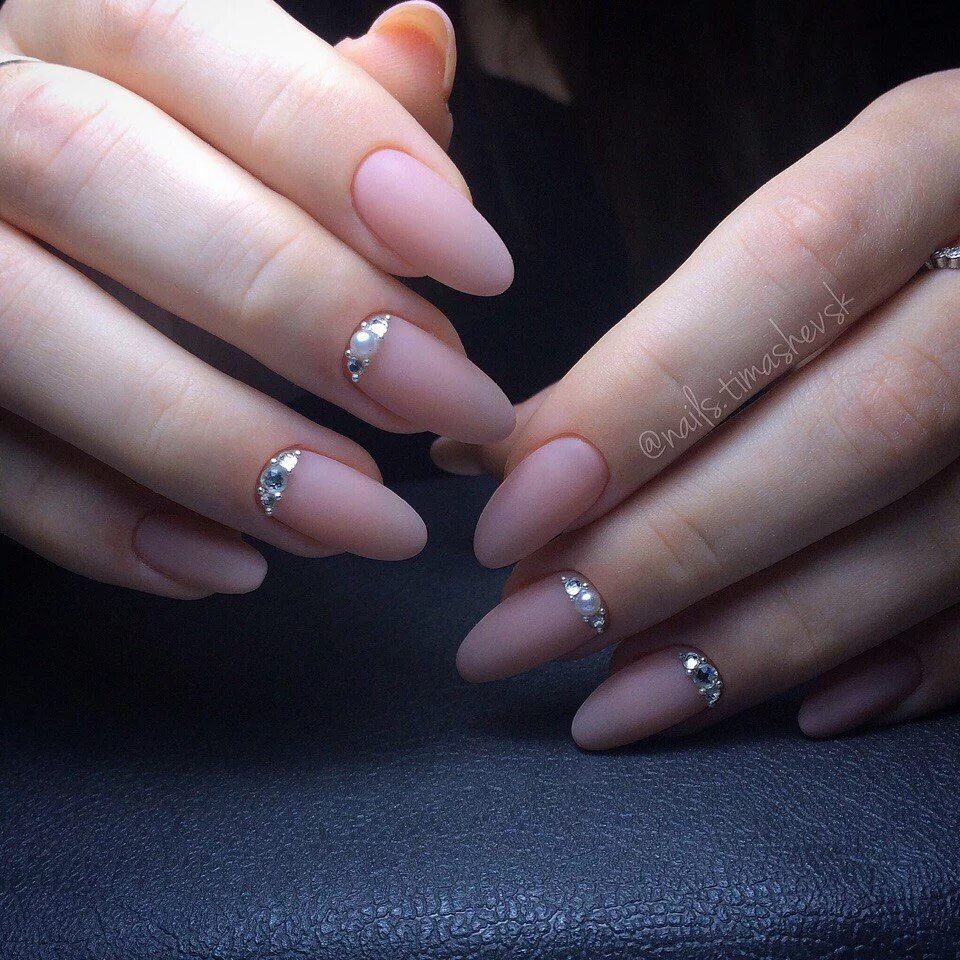 Показать фото наращивание Пин на доске NailArt Закругленные ногти, Красивые ногти, Гель-лак