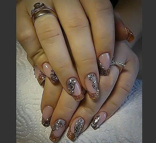 Показать фото наращивания ногтей Ошибка Glitter nail art, Bridal nails, Classy nail designs