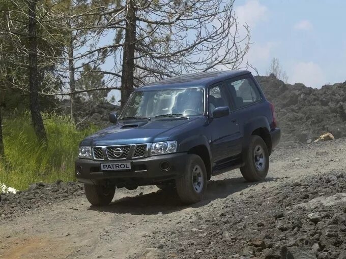 Показать фото ниссан патрол Nissan Patrol Y61 рестайлинг внедорожник 3-дв.