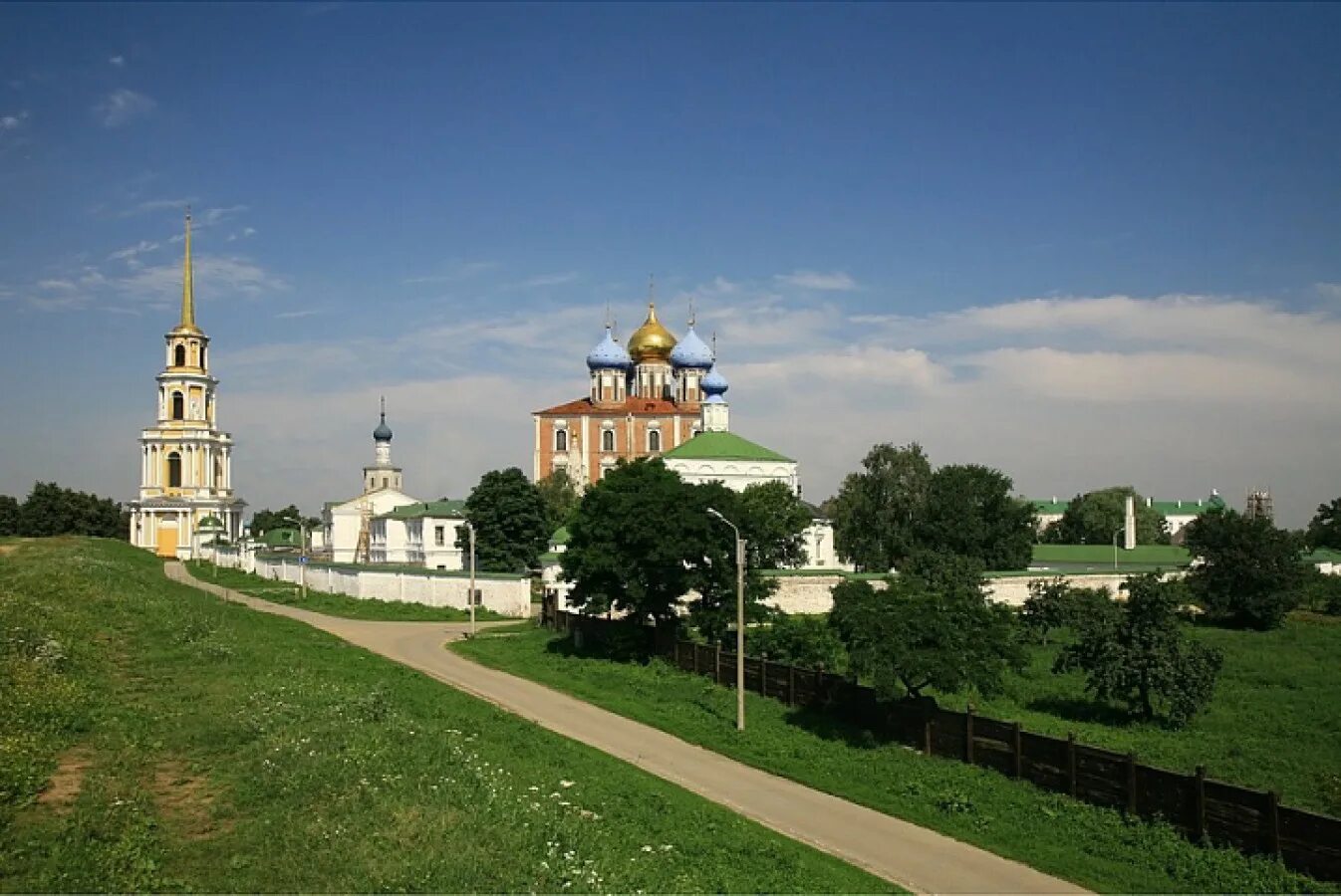 Показать фото рязани Фото: Рязанский историко-архитектурный музей-заповедник, музей, ул. Кремль, 15, 