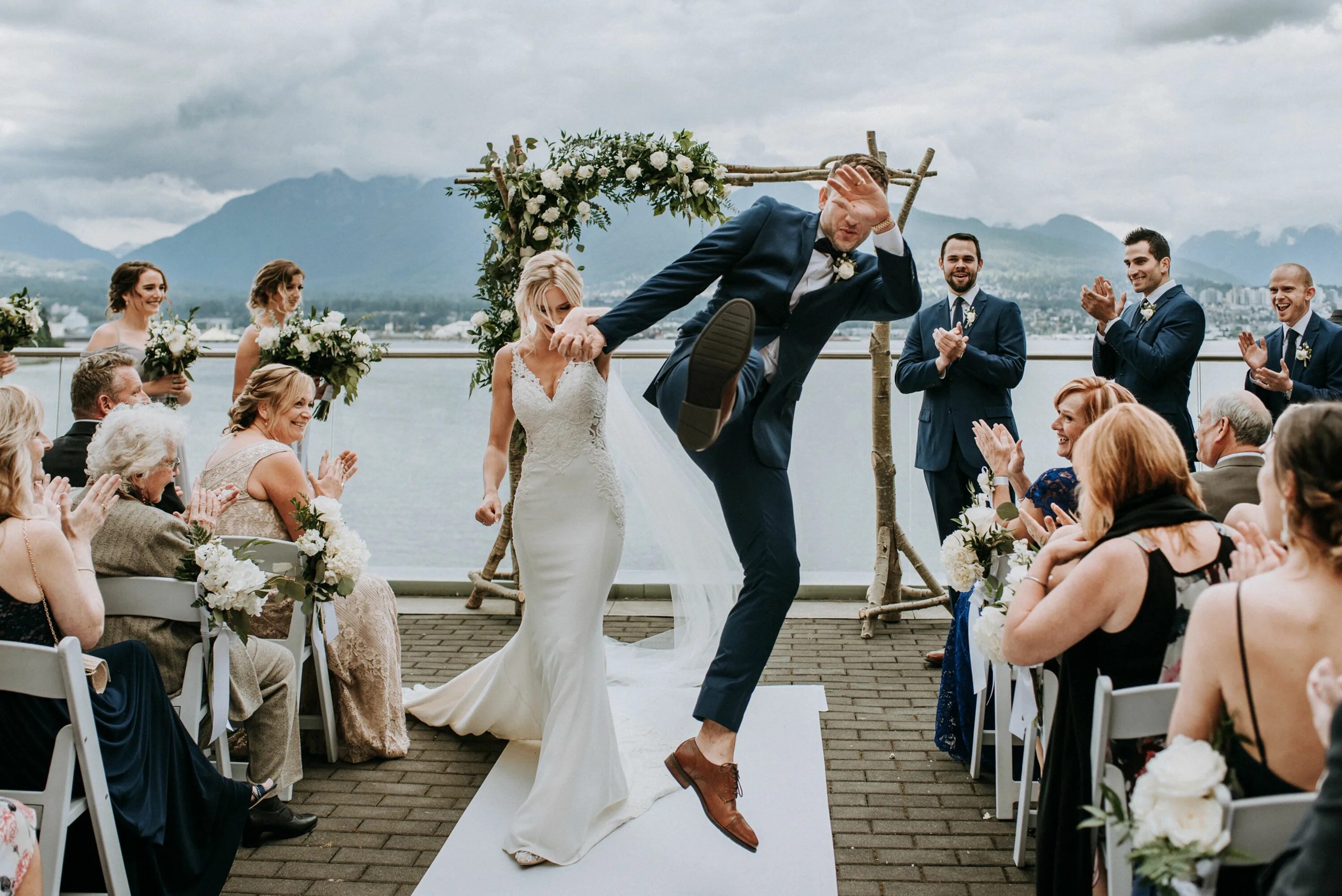 Показать фото свадьбы The Best Wedding Photos Of 2018 Are Here And They're All Kinds Of Spectacular We