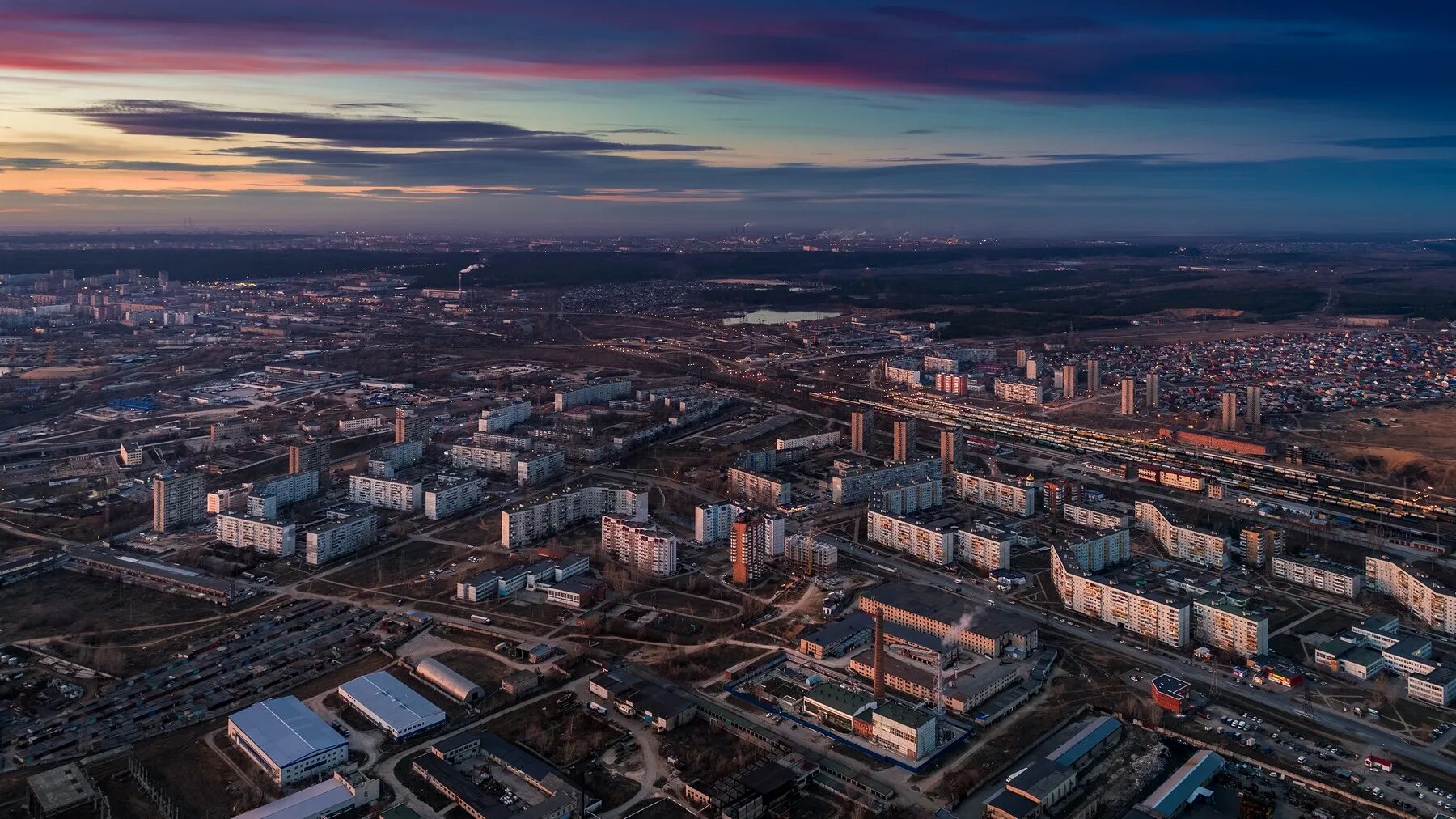 Показать фото тольятти Вечерний Тольятти с высоты. Часть 2. Центральный и Комсомольский район. Ноябрь 2