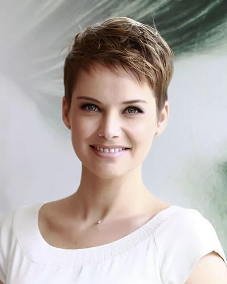 Показать фотографии женских коротких стрижек Pin by Ivana Fresl on haircut Trendy short hair styles, Trendy short haircuts, S