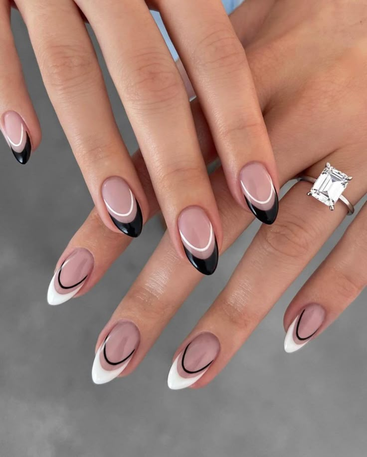 Показать френч на ногтях фото новинки 2024 25 Beautiful Black And White Nails You Can Wear All Year Long in 2024 White tip 