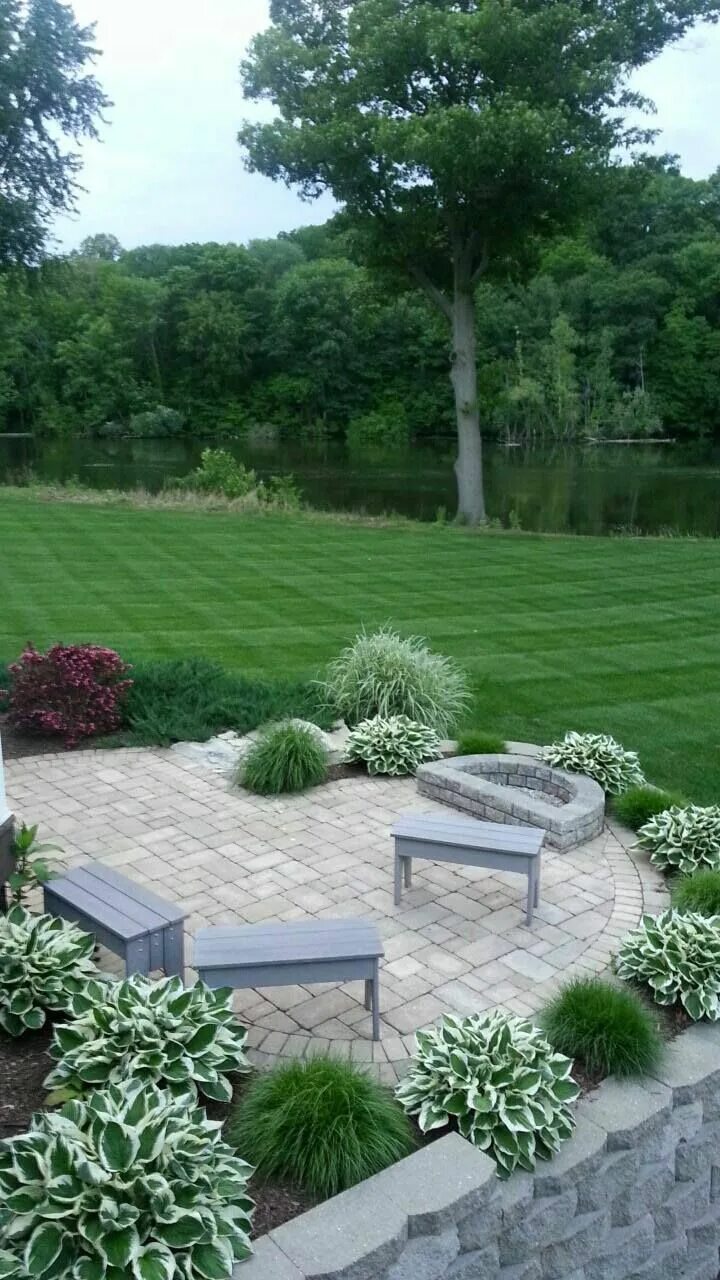 Показать ландшафтный дизайн Green Landscaping! If you need some landscaping done around your house or workp 