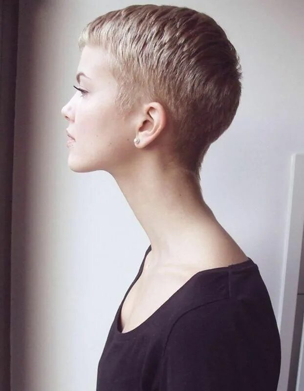 Показать очень короткие женские стрижки Nothing but pixie cuts Super short hair, Super short haircuts, Very short hair