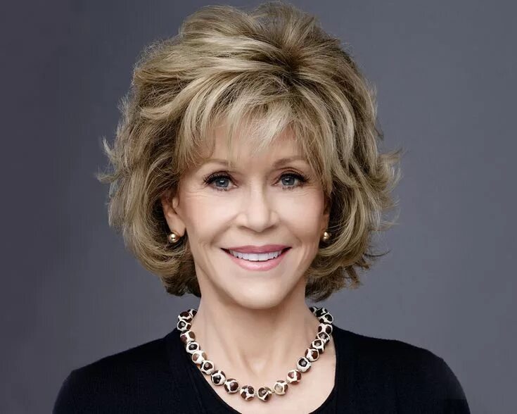 Показать прически для женщин после 60 лет Jane fonda hairstyles, Short hair styles, Hair cuts