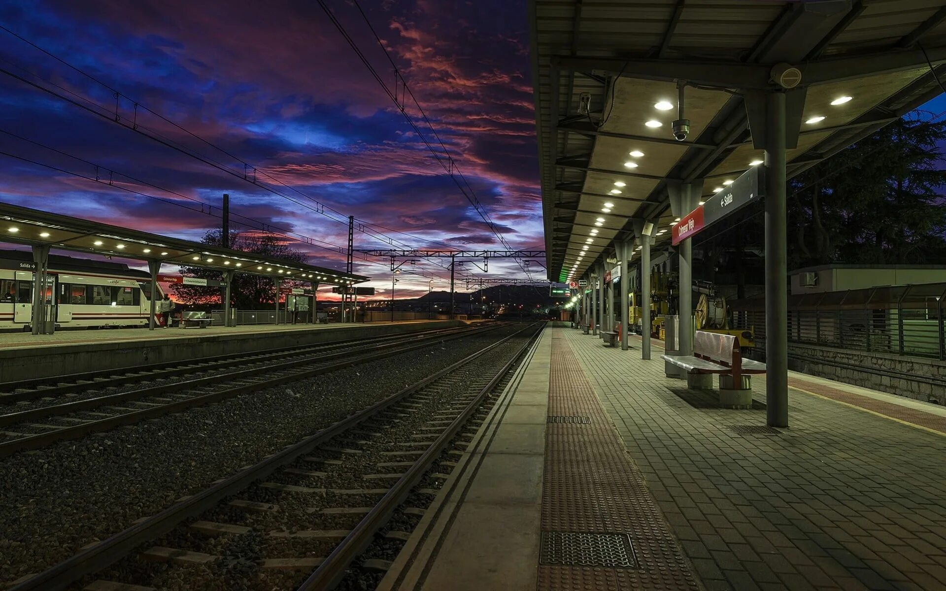 Показать станцию на фото Train Station at Night Train station, Railroad tracks, Train wallpaper