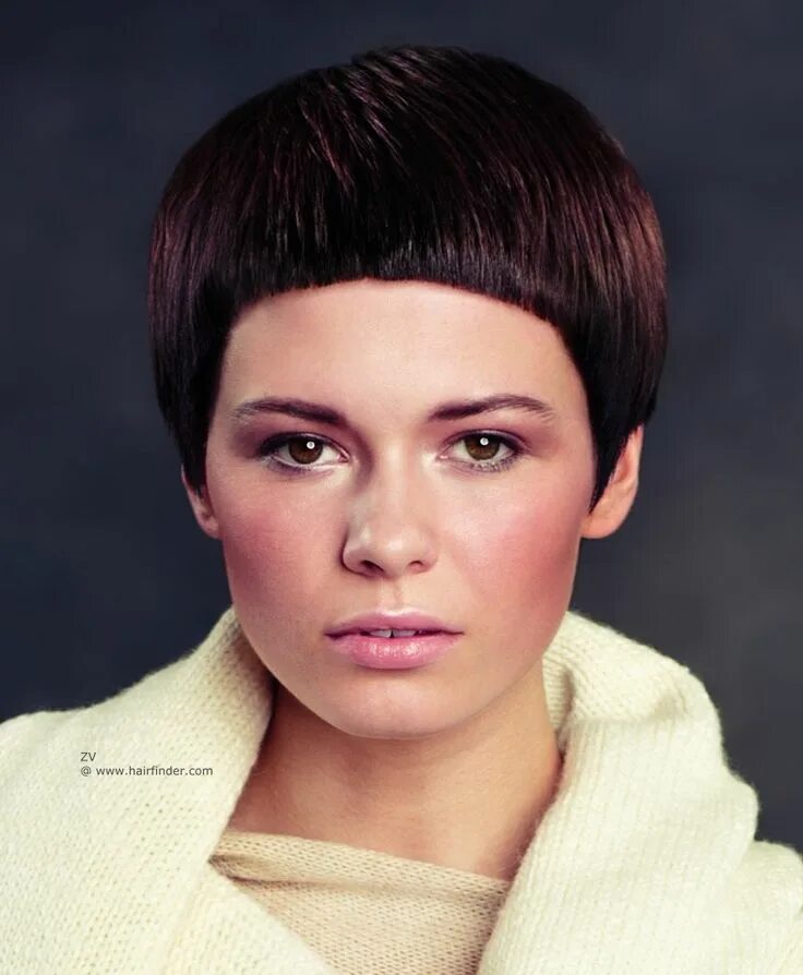 Показать стрижки с короткой челкой short bangs haircut