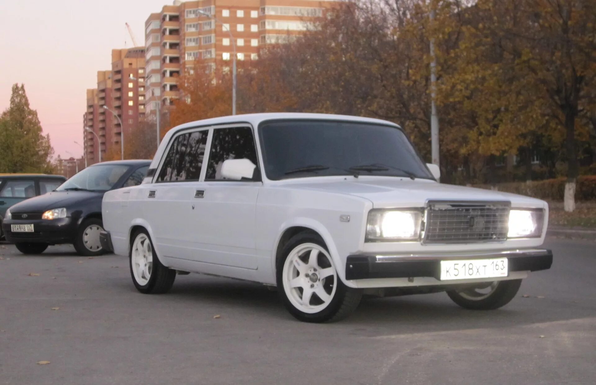 Показать ваз 2107 фото Примерил белую обувку! - Lada 2107, 1,6 л, 2008 года фотография DRIVE2