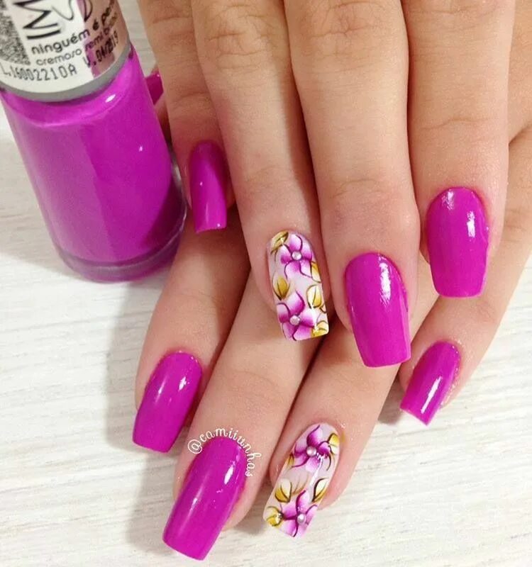 Показать яркий красивый маникюр Uñas florales para temporada primavera-verano 2017 Manicura de uñas, Uñas fucsia