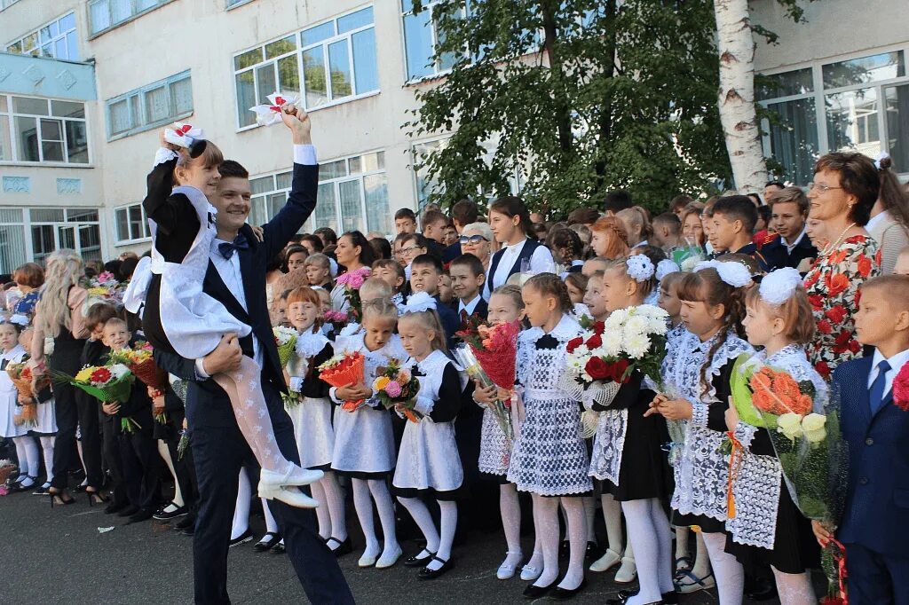 Покажи фото 1 школы День знаний "Здравствуй, школа!" 2018, Волоконовский район - дата и место провед