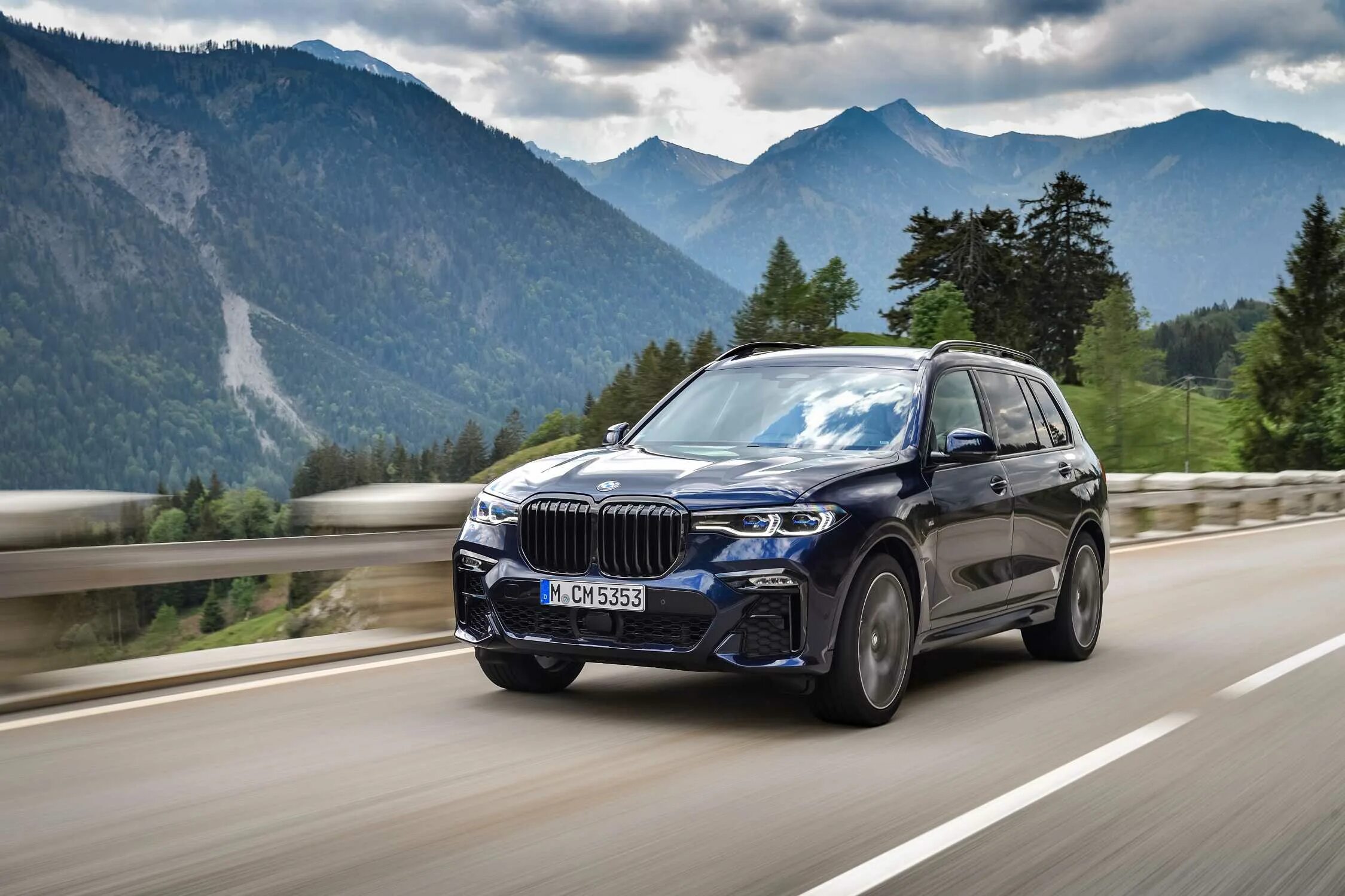 Покажи фото бмв икс 7 The new BMW X7 M50i (05/2020).