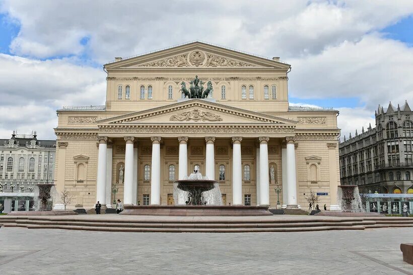 Покажи фото большого театра Фонтан у Большого театра подготовили к открытию сезона