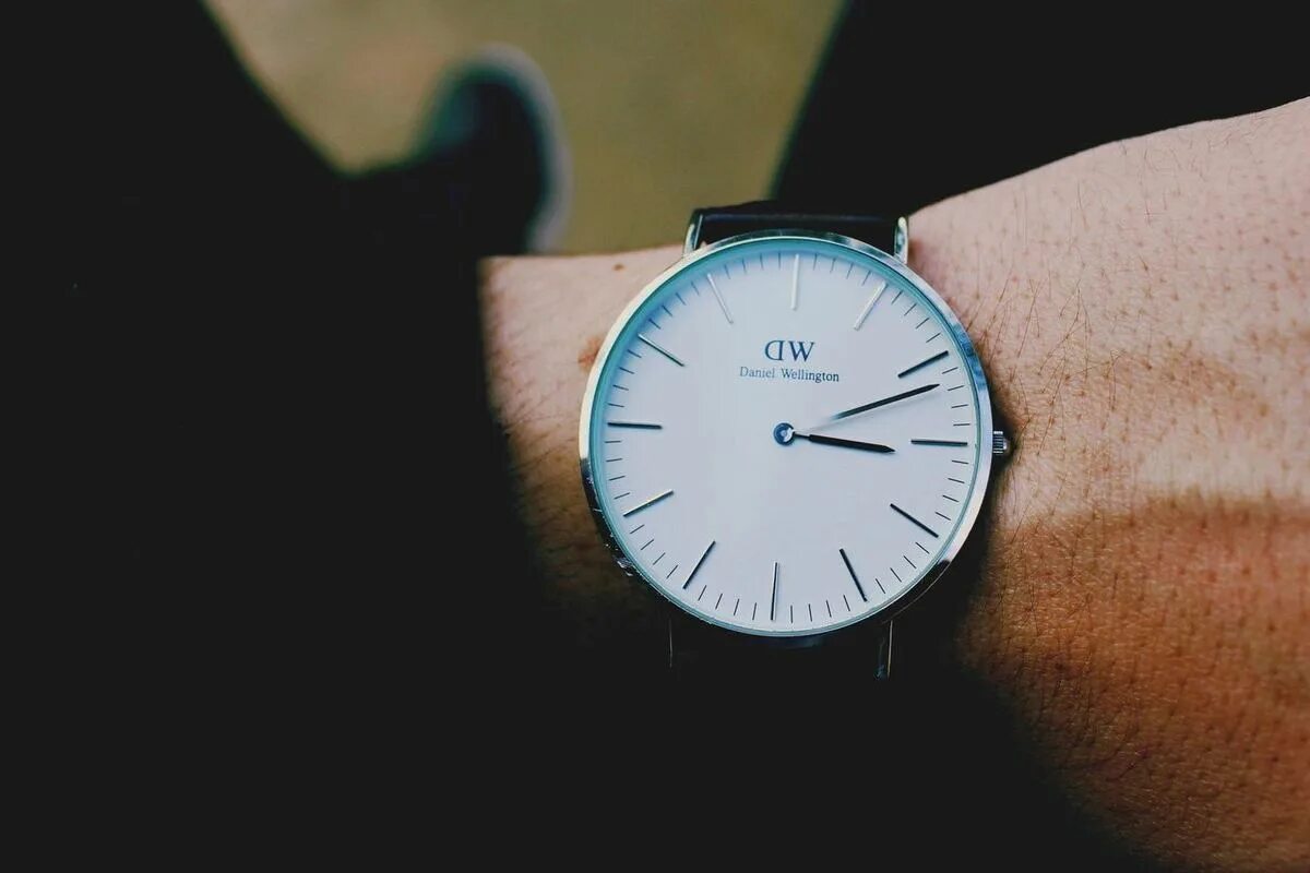 Покажи фото часов Дагестанский парламент закупит часы на 600 тысяч рублей - МК Дагестан