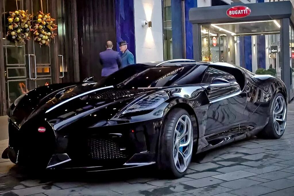 Покажи фото дорогих машин 631-HP Lamborghini Huracan Tecnica Is A RWD Evo With A Sprinkle Of STO