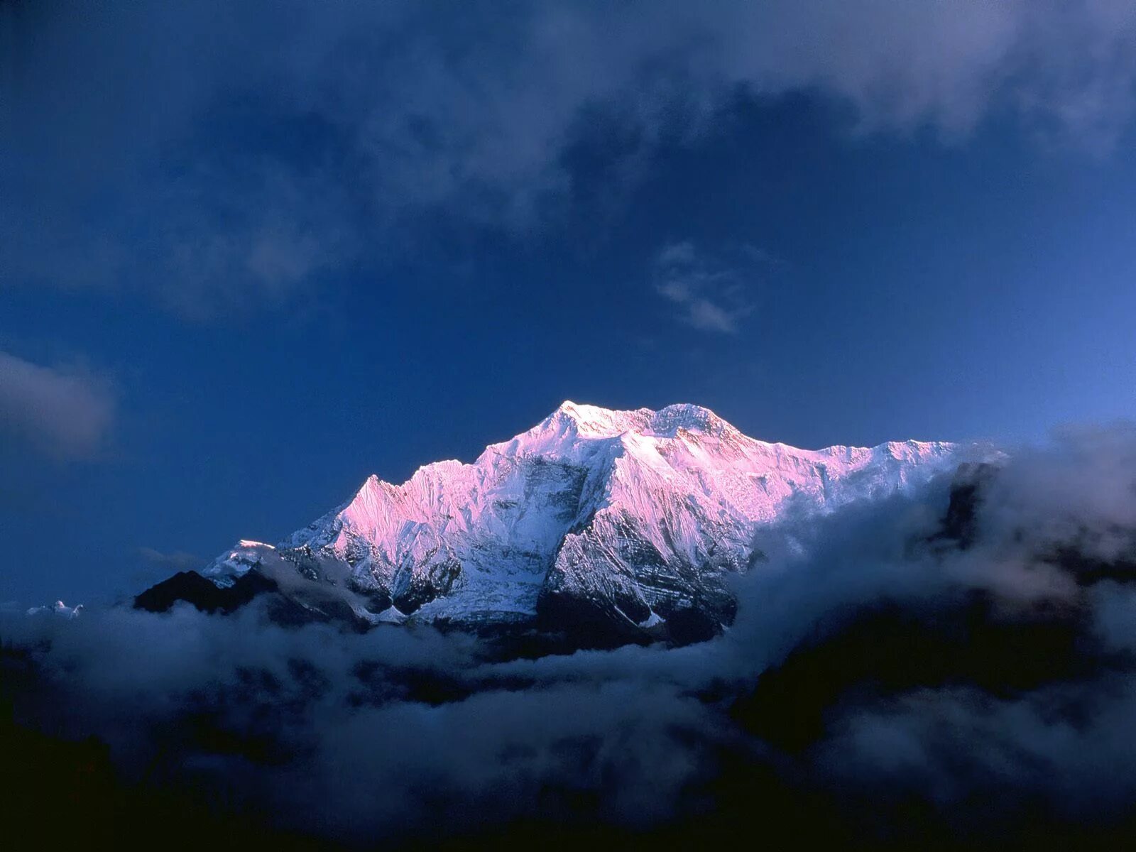 Покажи фото горных вершин Annapurna Nepal - Breathtaking Mountain View