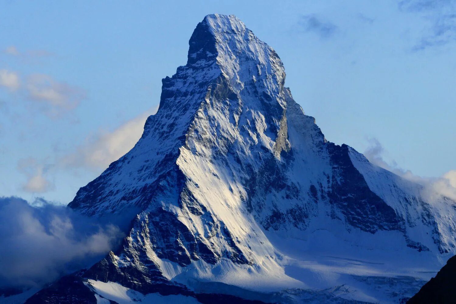 Покажи фото горных вершин The World's 10 Most Dangerous Mountains Matterhorn, Beautiful mountains, Matterh