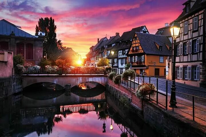 Покажи фото городских пейзажей Pin by Cheryl Faddah on France Earth pictures, France photography, Colmar