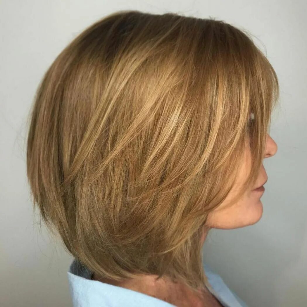 Покажи фото градуированное каре Golden Brown Layered Bob Short hair styles for round faces, Long hair styles, Me