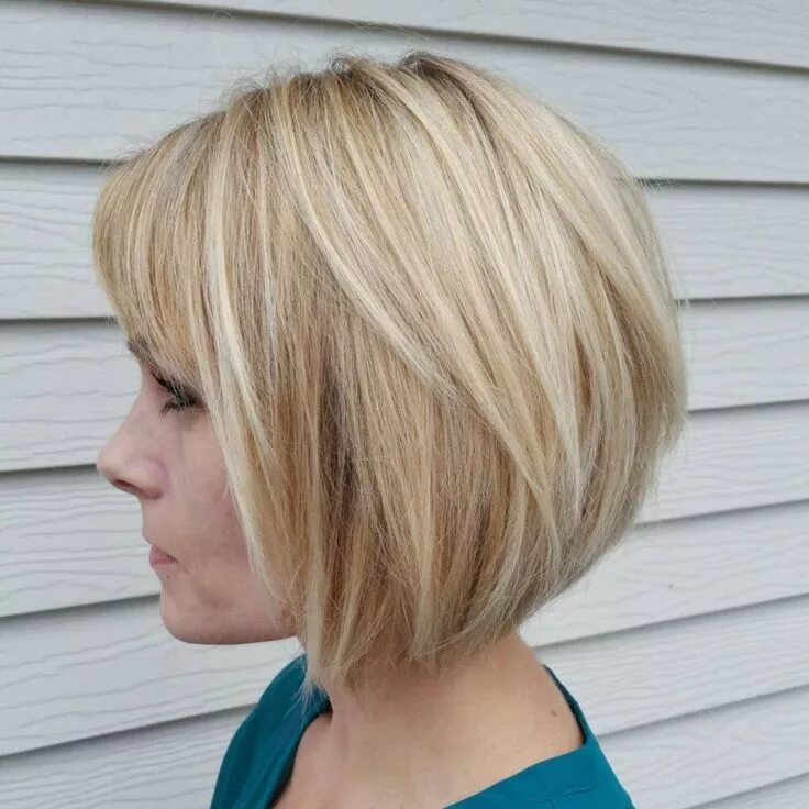 Покажи фото градуированное каре 70 Fabulous Choppy Bob Hairstyles to Show Your Stylist in 2024 Wavy bob hairstyl