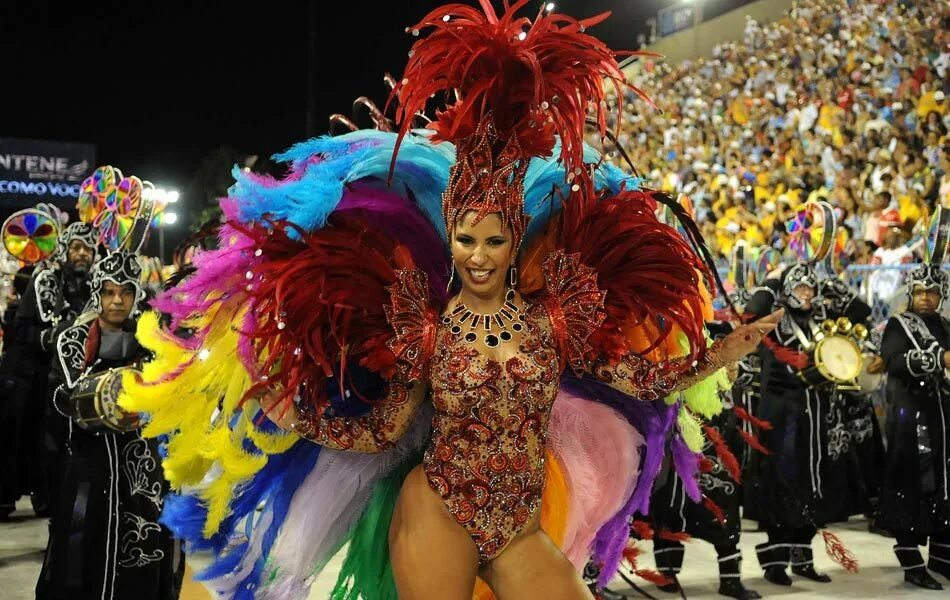 Покажи фото карнавал Veja fotos do 1º dia de desfiles do carnaval em Rio de Janeiro Carnival, Brazil 