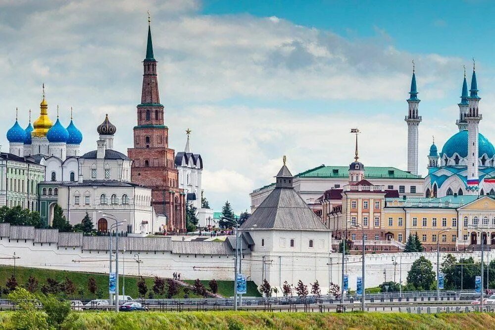 Покажи фото казанского кремля Казанский Кремль" - живое сердце города" 2024, Казань - дата и место проведения,