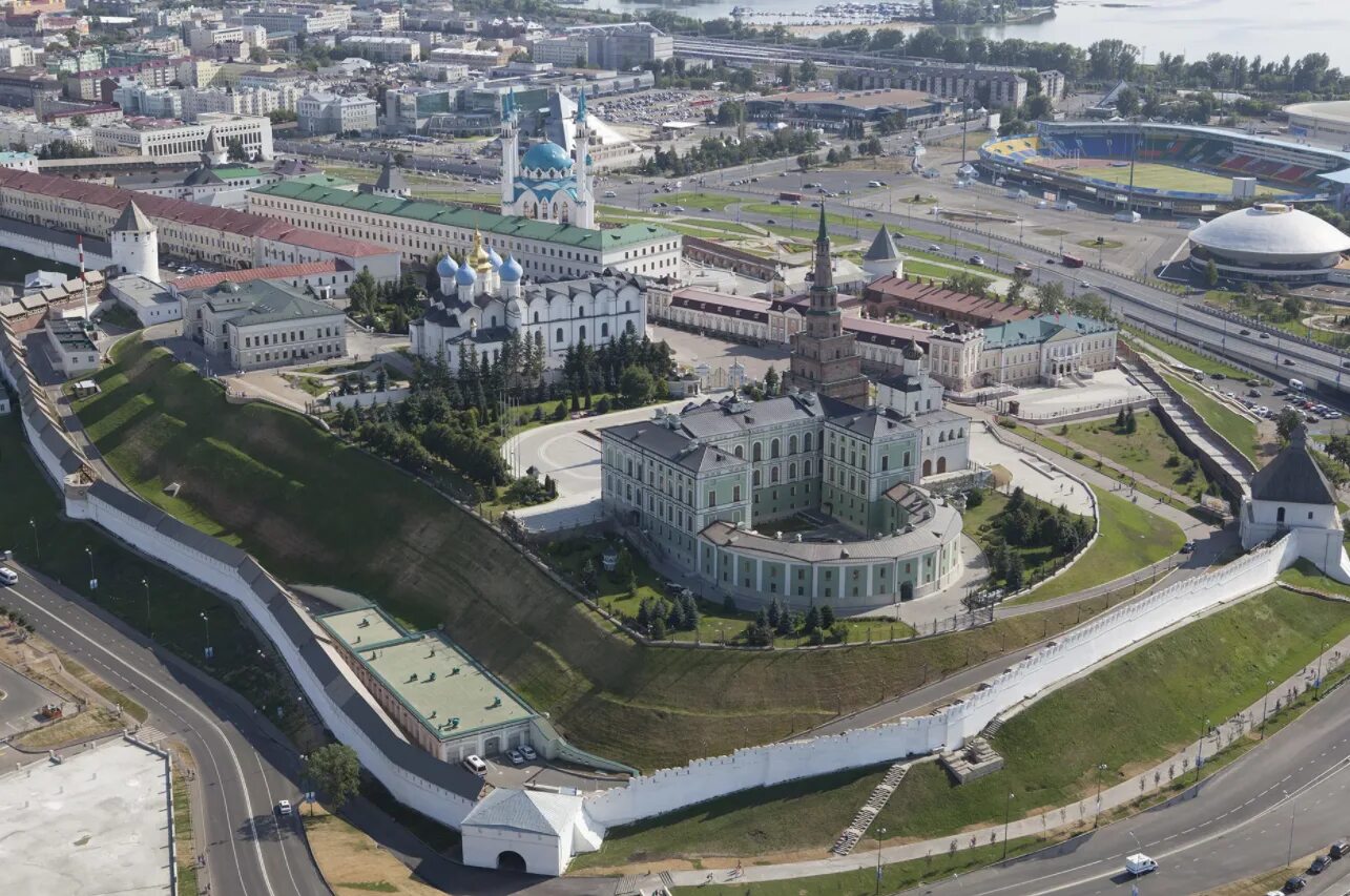 Покажи фото казанского кремля Корпорация МСП провела в Казани стратегическую сессию по вопросам господдержки б