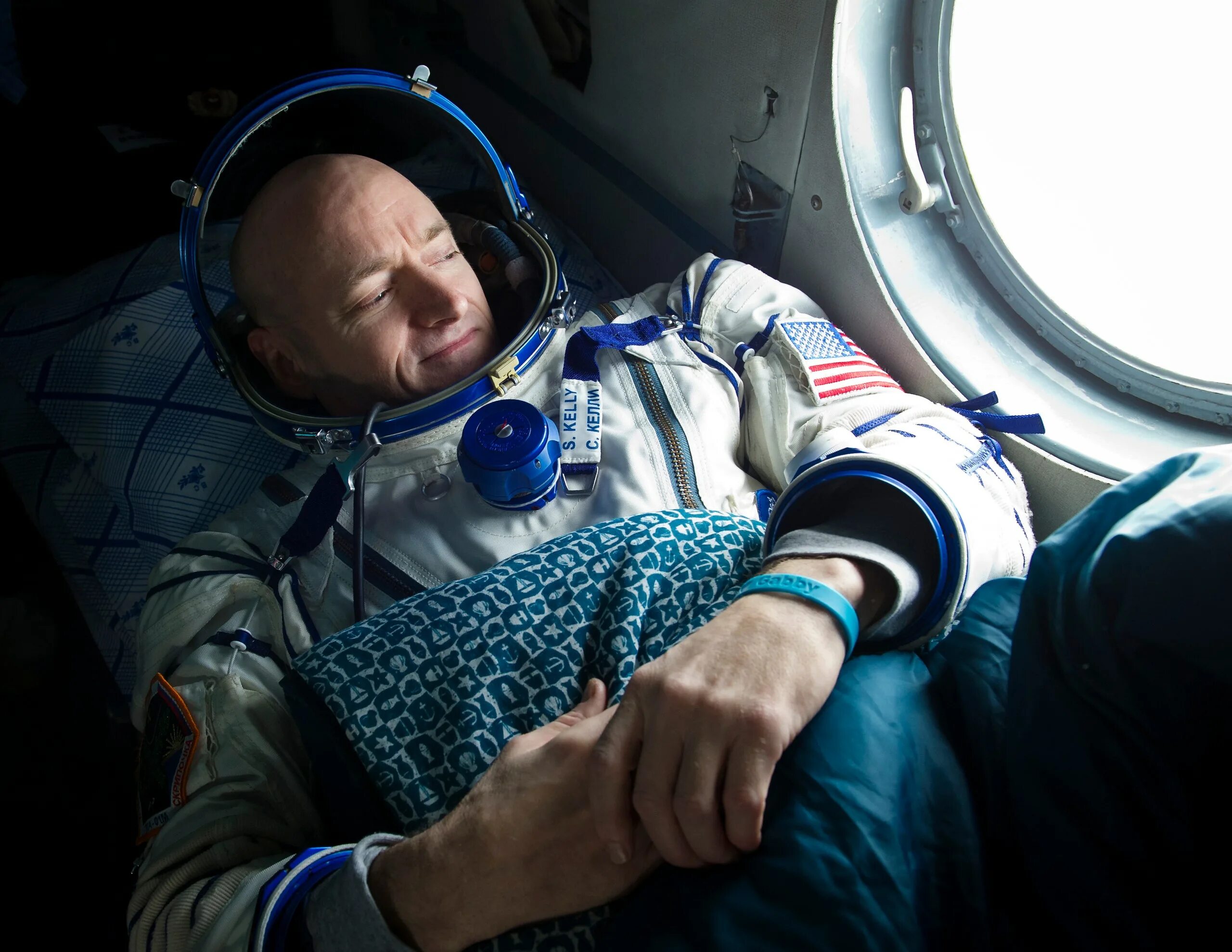 Покажи фото космонавта Astronauts Get Writer’s Block, Too: An Interview with Scott Kelly The New Yorker