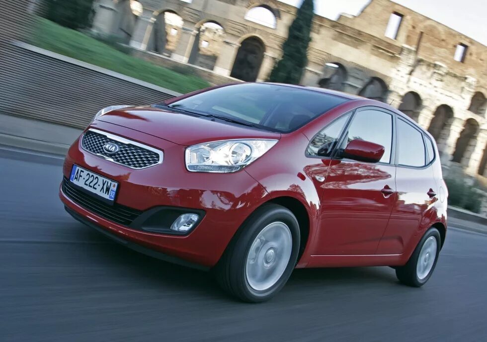 Покажи фото машины киа Фото Kia Venga 2010. Фотографии Киа Венга 2010 года