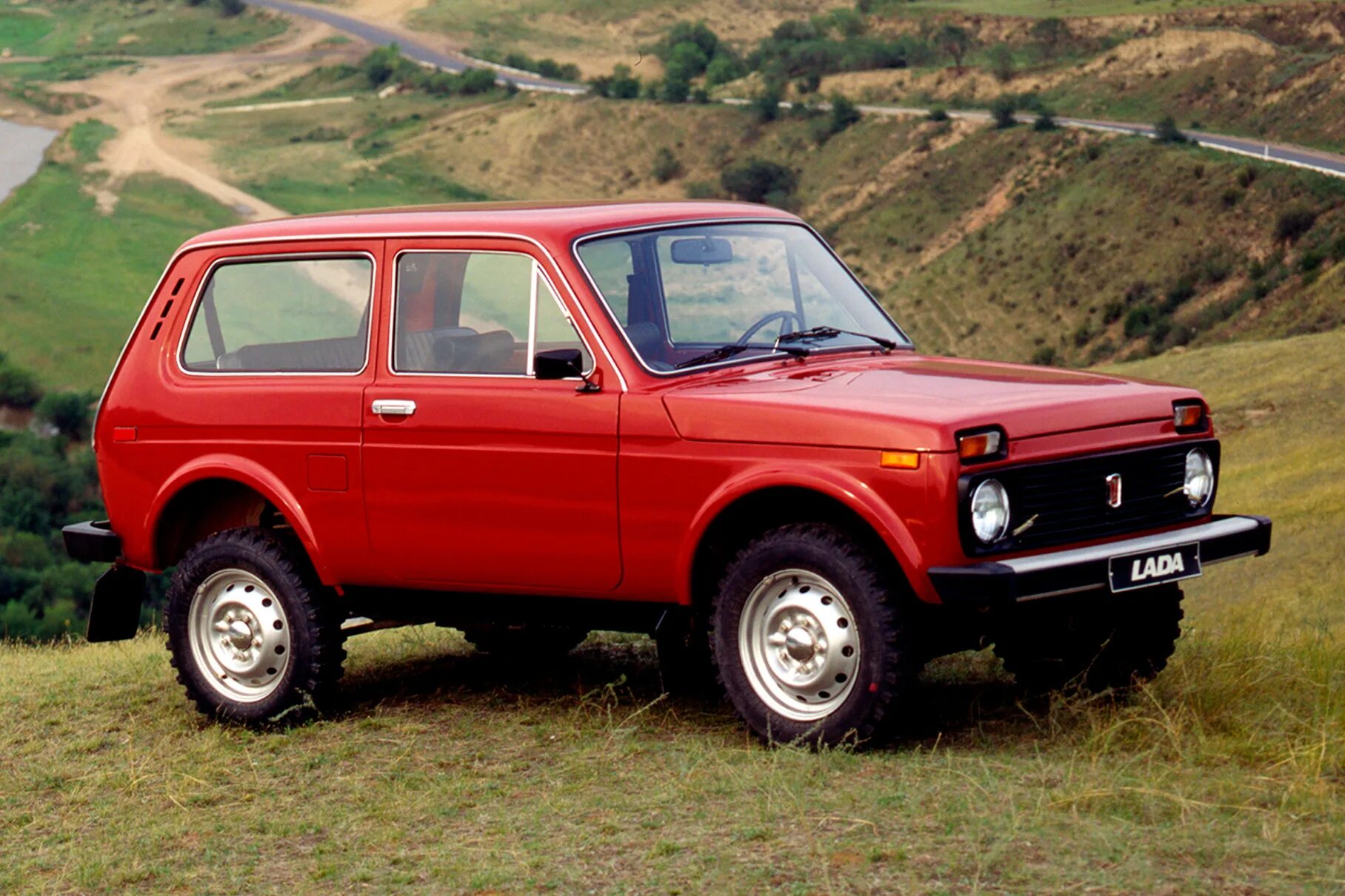 Покажи фото машины нива К столетию СССР: лучшие советские автомобили - Рамблер/авто