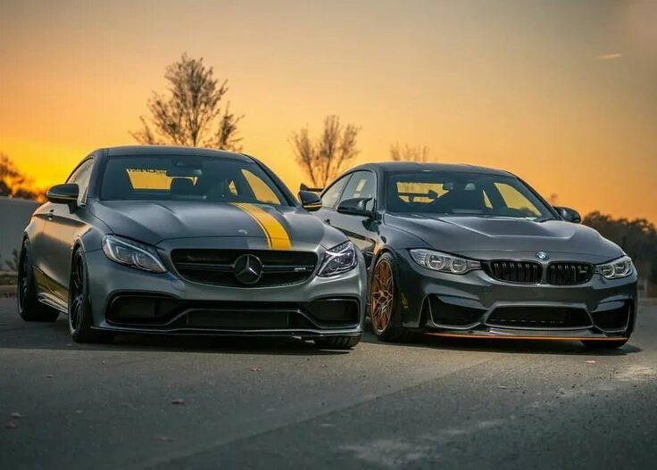 Покажи фото мерседеса и бмв Mercedes C63 S AMG vs BMW M4 GTS Bmw, Bmw sports car, Mercedes amg