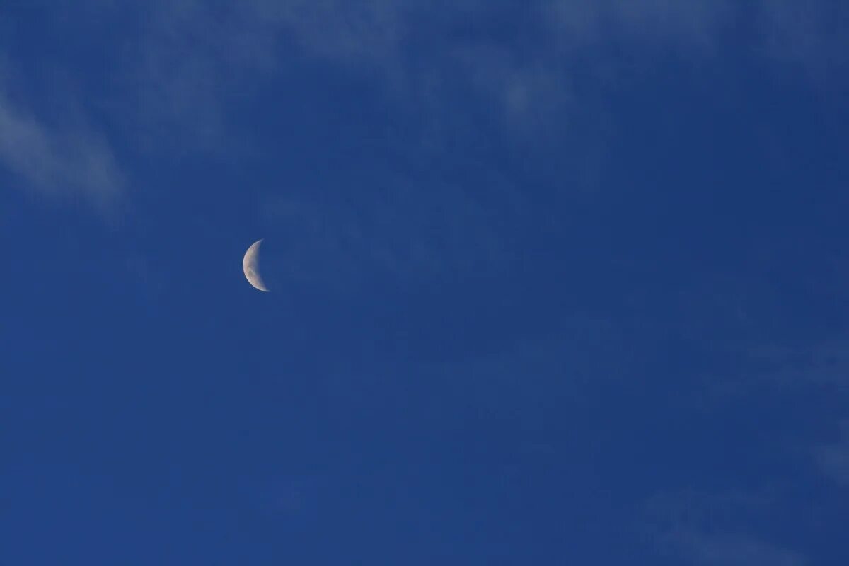 Покажи фото месяца Free Images : sea, cloud, sky, blue, thin, sliver, crescent moon, astronomical o