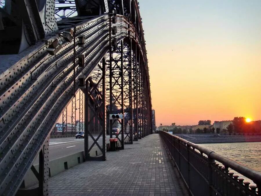 Покажи фото моста Bolsheokhtinsky Bridge, Sankt-Peterburg (vostok), Russia - tourist attractions, 