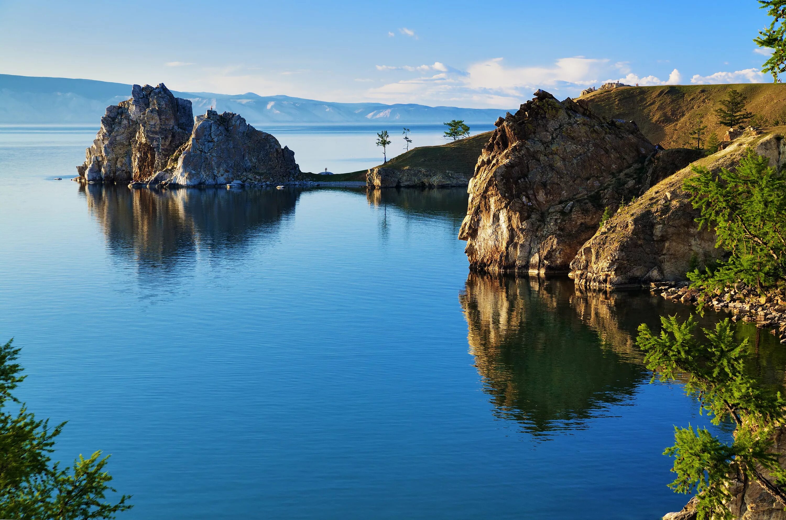 Покажи фото озера байкал Фотографии Россия Baikal Скала Природа Озеро Пейзаж 4530x3000