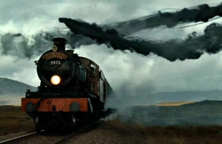 Покажи фото поезда пожирателя Incursión en el Expreso de Hogwarts Harry Potter Wiki Fandom