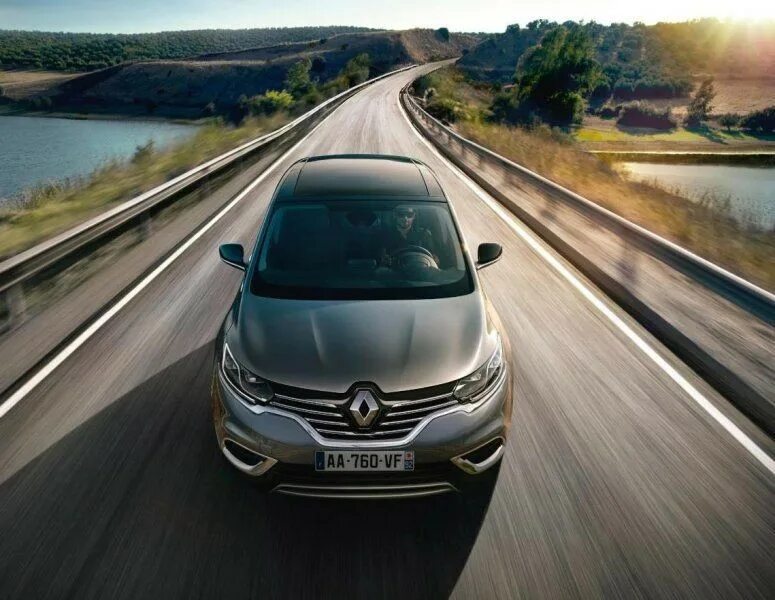 Покажи фото рено Renault Espace Brought Back to Life (Update)