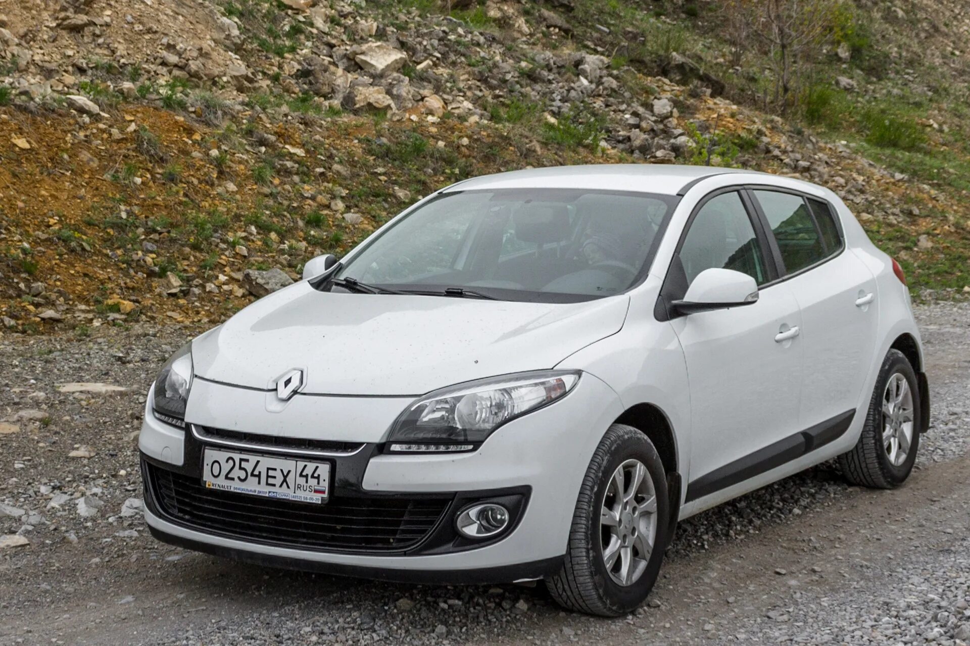 NEW RENAULT MÉGANE COUPÉ - The Car Market South Africa