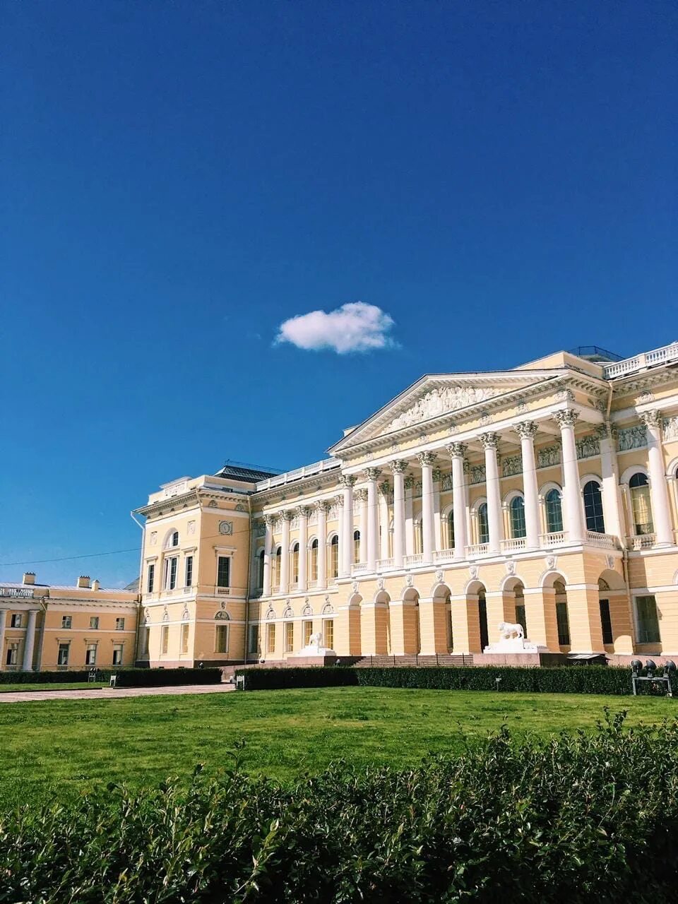 Покажи фото русского музея Dear Visitors ! On May 21, from 15:00, the entrance to the Mikhailovsky Palace a