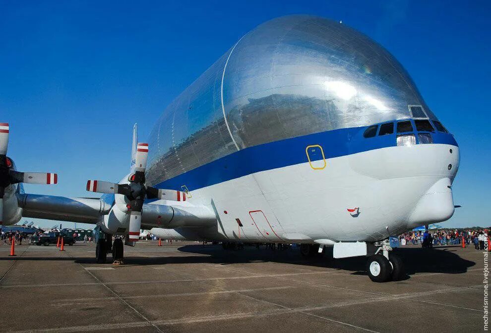 Покажи фото самого большого самолета в мире Aero Spacelines Super Guppy (B-377 Guppy)