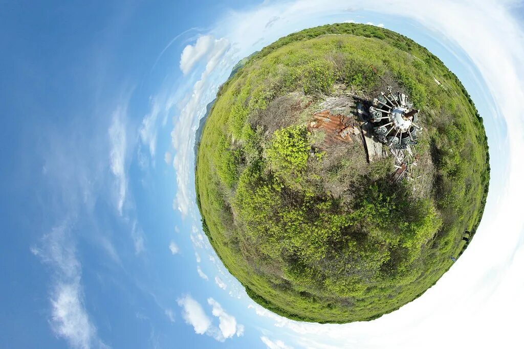 Покажи фото самой маленькой планеты Tintamarre's former airstrip Stereographic projection of t. Flickr