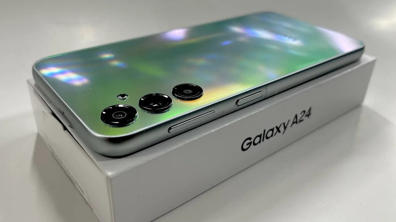 Покажи фото самсунга с 24 Unboxing SAMSUNG Galaxy A24 - Silver - YouTube