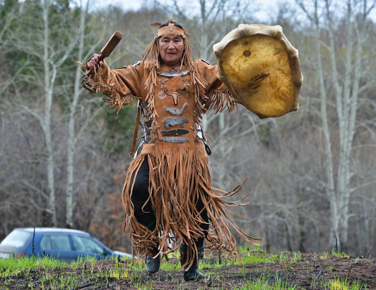 Покажи фото шамана Yakut shaman Shaman, Shamanic journey, First peoples