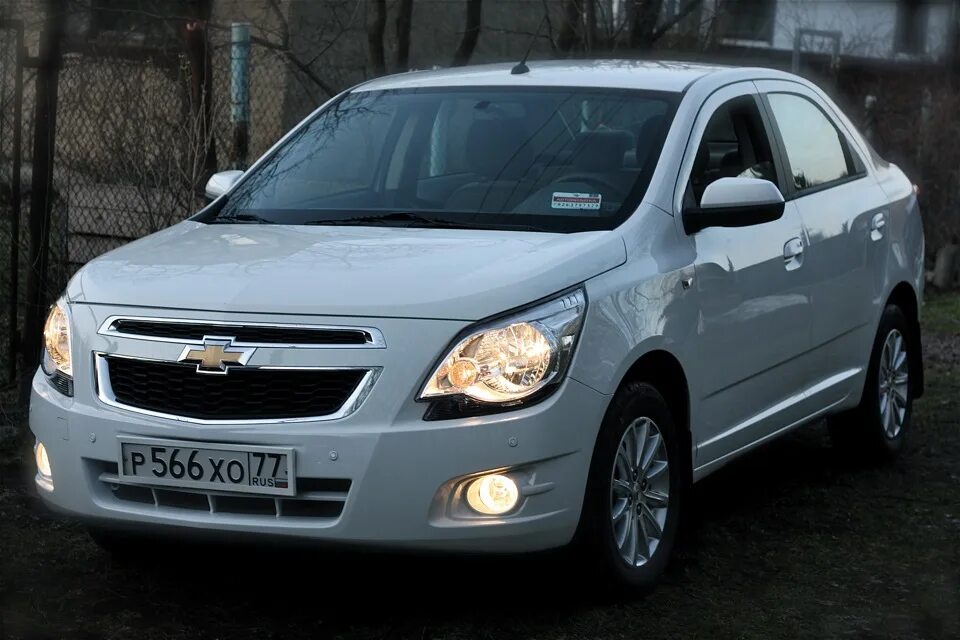 Покажи фото шевроле кобальт Дачная фотосессия - Chevrolet Cobalt (2G), 1,5 л, 2013 года фотография DRIVE2