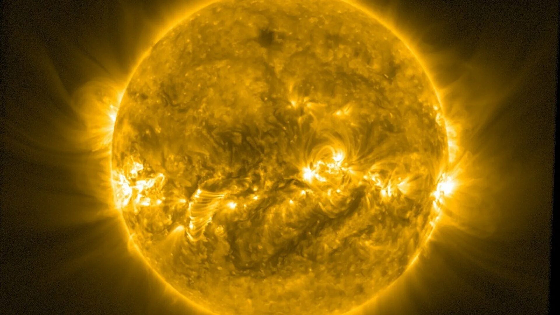 Покажи фото солнца ESA - ESA expands space weather services