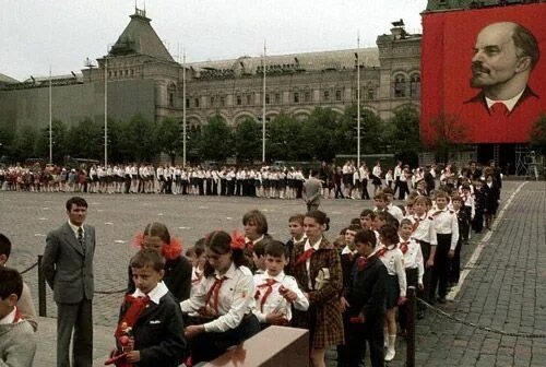 Покажи фото советского союза Пин на доске ussr