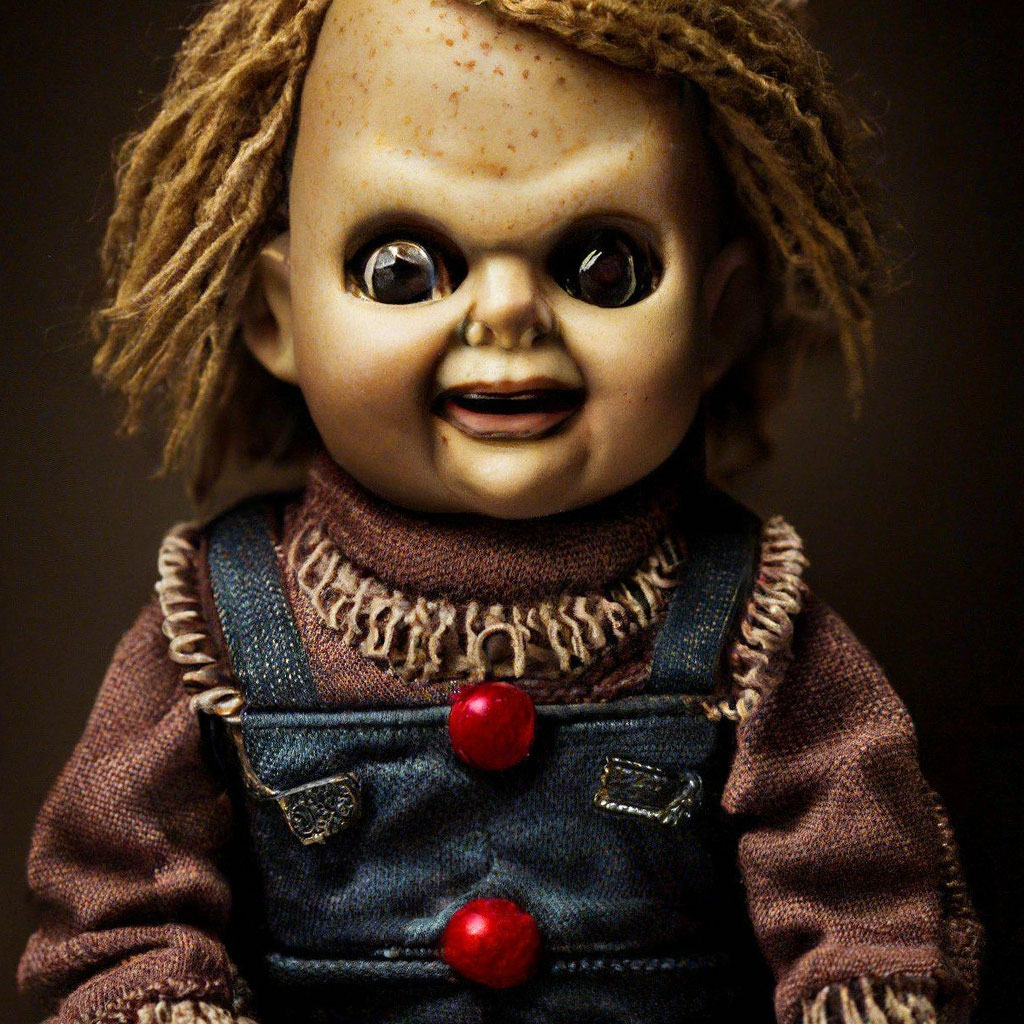 Покажи фото страшных кукол "Scary doll from horror movies" - image created in Shedevrum