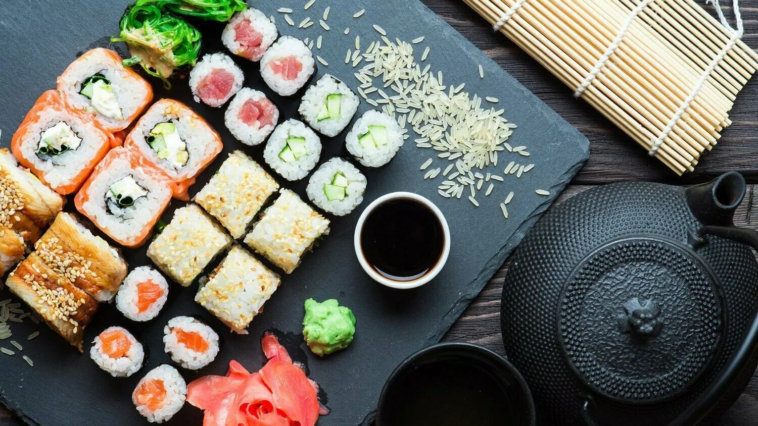 Покажи фото суши Sushi fix - food's and's lunch's delivery's in news, улица Крылова, 81 - Yandex 