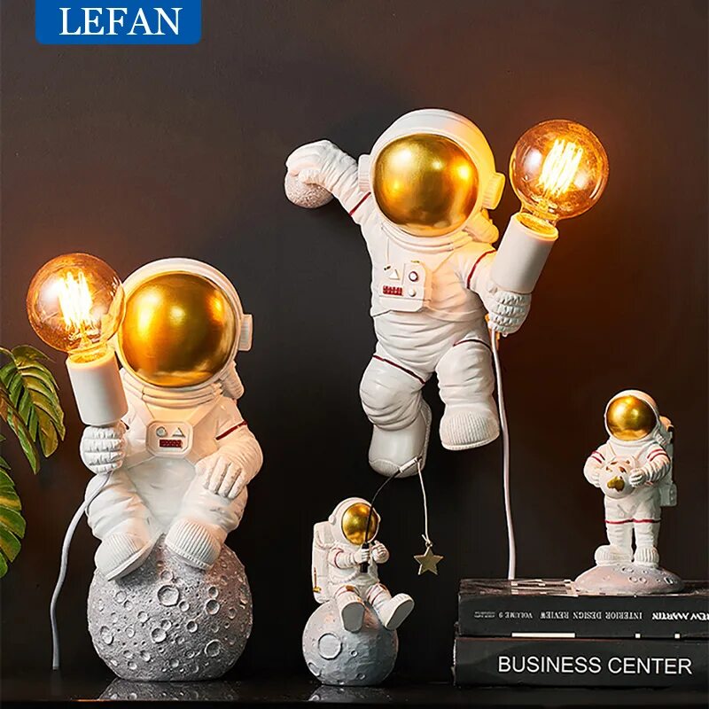 Покажи фото светильника космонавта Modern Astronaut Decoration Wall Lamps Bedroom Astronaut Wall Sconce Resin Wall 