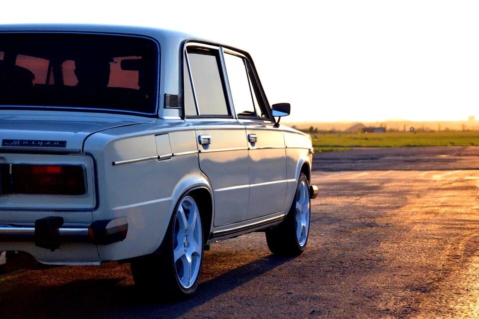 Покажи фото ваз 21 0 5 Диски.Шины.Установка.Красиво. - Lada 21061, 1,3 л, 1994 года шины DRIVE2